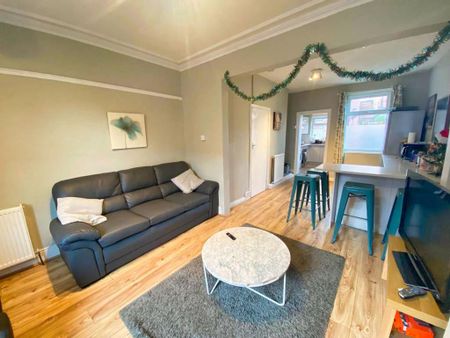 4 bedroom house share to rent - Photo 3