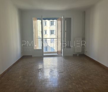 T3 CINQ AVENUES 4èmeDans semi-récent, 4ème étage avec ascens - Photo 5