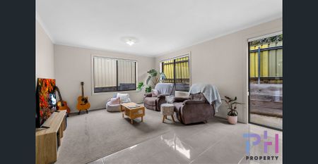 TOWNHOUSE CLOSE TO THE UNIVERSITY! - Photo 4