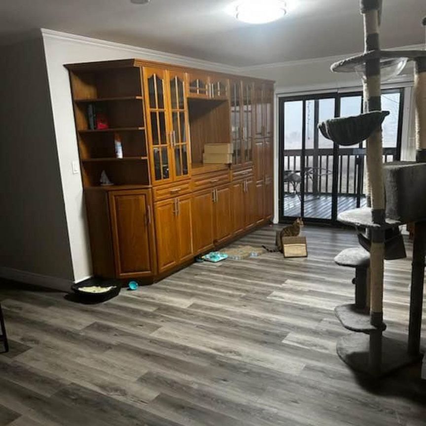 For Lease - 13011 Lundys Lane, Thorold, Ontario - Photo 1