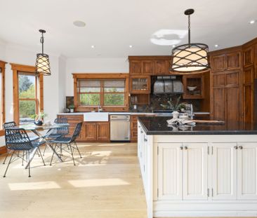 For Lease - 161 Snowbridge Way, Blue Mountains, Ontario - Photo 4