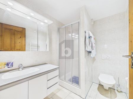 ÉLÉGANT LOGEMENT MEUBLÉ AU CHARME CONTEMPORAIN - Photo 5