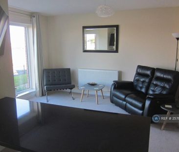 1 bedroom in a house share to rent - Photo 2