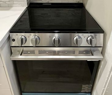 For Lease - 775 Woodbine Avenue, Toronto, Ontario - Photo 5