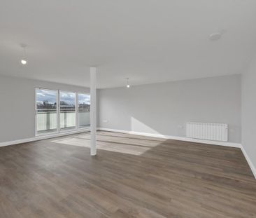 2 bedroom penthouse to rent - Photo 1