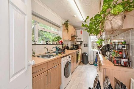 Church Lane, Barnham, PO22 - Photo 3