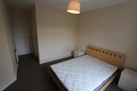 Apt 6 Academy House, 1 College Drive, Wellington Square, Belfast, BT7 3LF - Photo 3