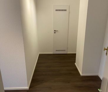 2 Zimmer Wohnung mit Balkon und Einbauküche / GM-Berghausen - Foto 1