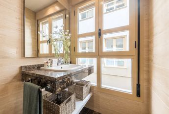 Calle Granada, Málaga, Andalusia 29015