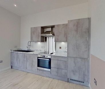 2 bedroom flat to rent - Photo 2