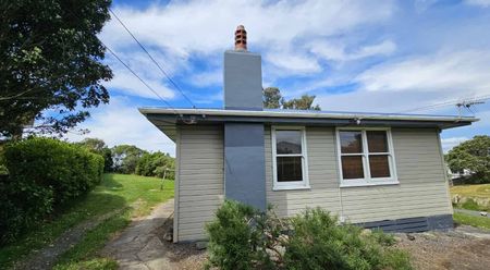 2 bedrooms in Pikarere Street - Photo 3