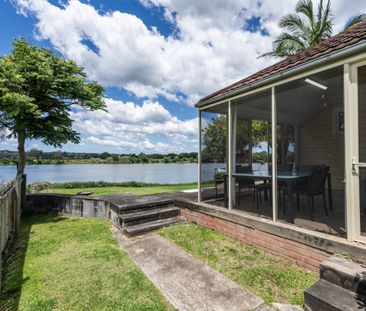 EXECUTIVE RIVERFRONT RENTAL - Photo 6