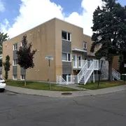 1 room apartment of 60m² in Montreal - Photo 2