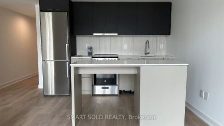 For Lease - 8 Tippett Road Unit# 503, Toronto, Ontario - Photo 2