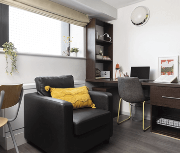 Extra Large Standard Double Ensuite - Photo 6