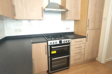 Whitby Road - Photo 4