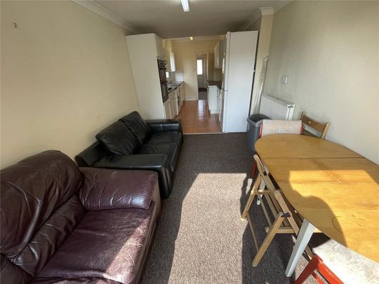 4 bedroom detached house to rent - Photo 1