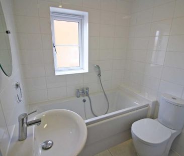 3 bedroom semi-detached house to rent - Photo 6