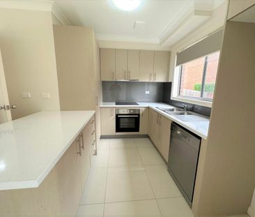2/293-295 Jamison Road, Penrith, NSW 2750 - Photo 1