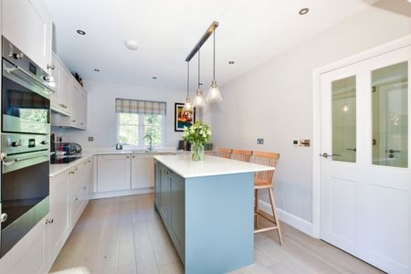 South Road, Amersham, Buckinghamshire,HP6 - Photo 4