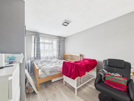 3 bedroom terraced house to rent - Photo 3