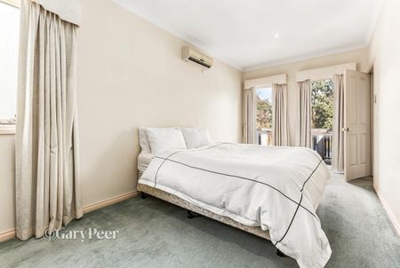 34 Park Cres, Caulfield North VIC 3161 - House For Rent | Domain - Photo 4