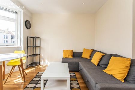 1 bedroom flat to rent - Photo 4