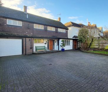 Private Road, Enfield - Photo 3