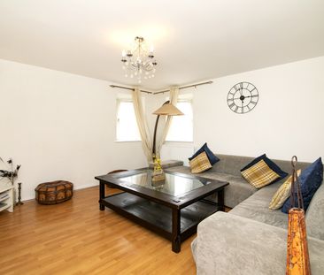 2 Bed Flat, Ronnie Lane, E12 - Photo 3