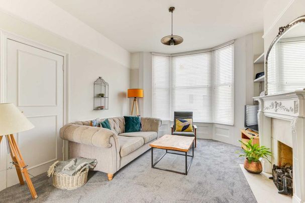 2 bedroom maisonette to rent - Photo 1