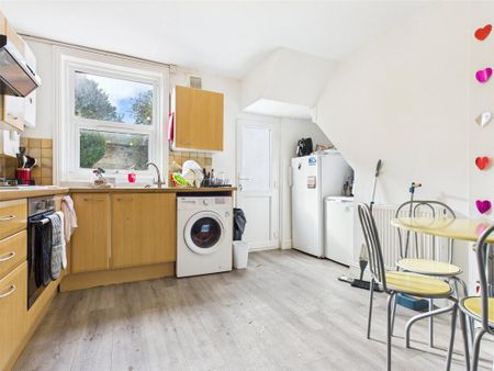 4 bedroom house to rent - Photo 2