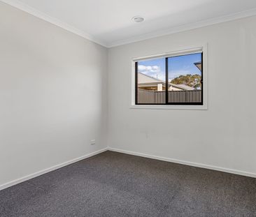 Modern Family Living with Space, Comfort & Convenience in Huntly - Photo 2