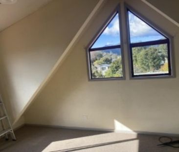 Private sunny 3 bedroom home - Photo 1