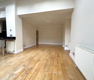 3 bedroom property to rent - Photo 1