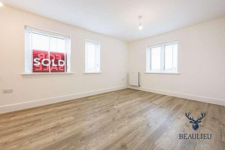 Harris Crescent, Beaulieu Park, Cm, CM1 - Photo 2