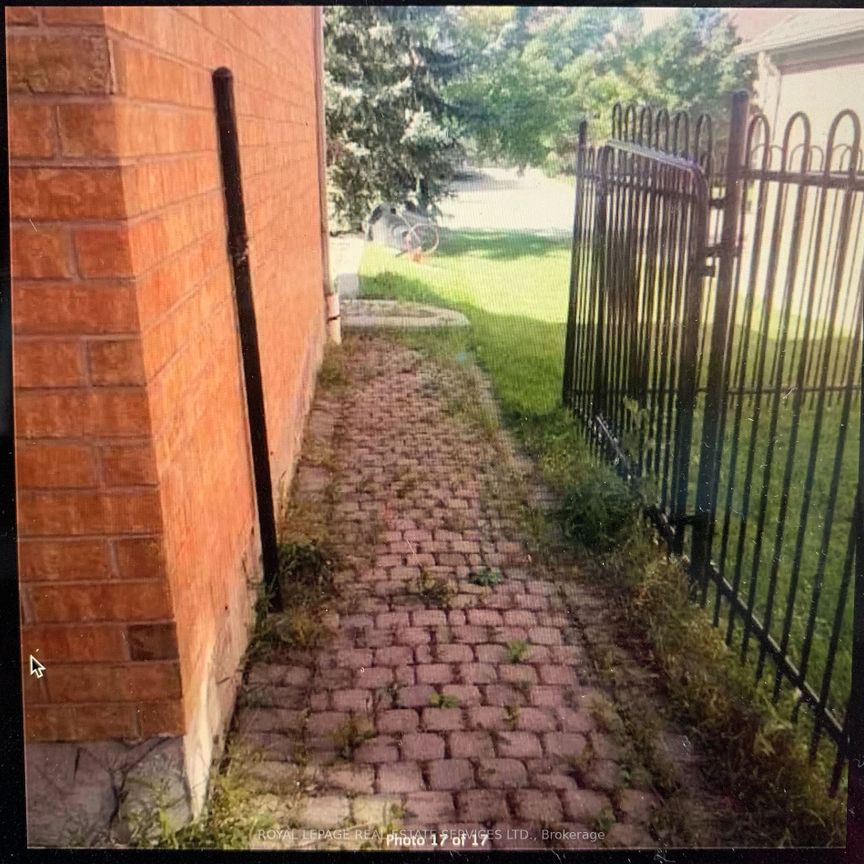 For Lease - 2256 Manor Hill Lower Drive Unit# Lower, Mississauga, Ontario - Photo 1