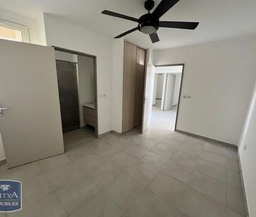 Location Appartement 4 pièces 115m² STE CLOTILDE 97490 - Photo 3