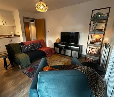 2 Bed Flat, Arnos Vale, BS4 - Photo 4