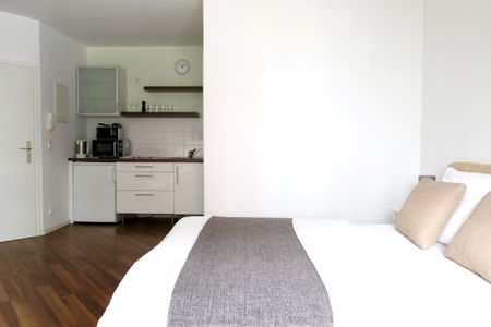 Attraktiv möbliertes Apartment am Barbarossaplatz - Photo 4