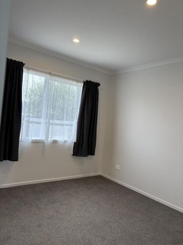 Modern Living at its best - Photo 2