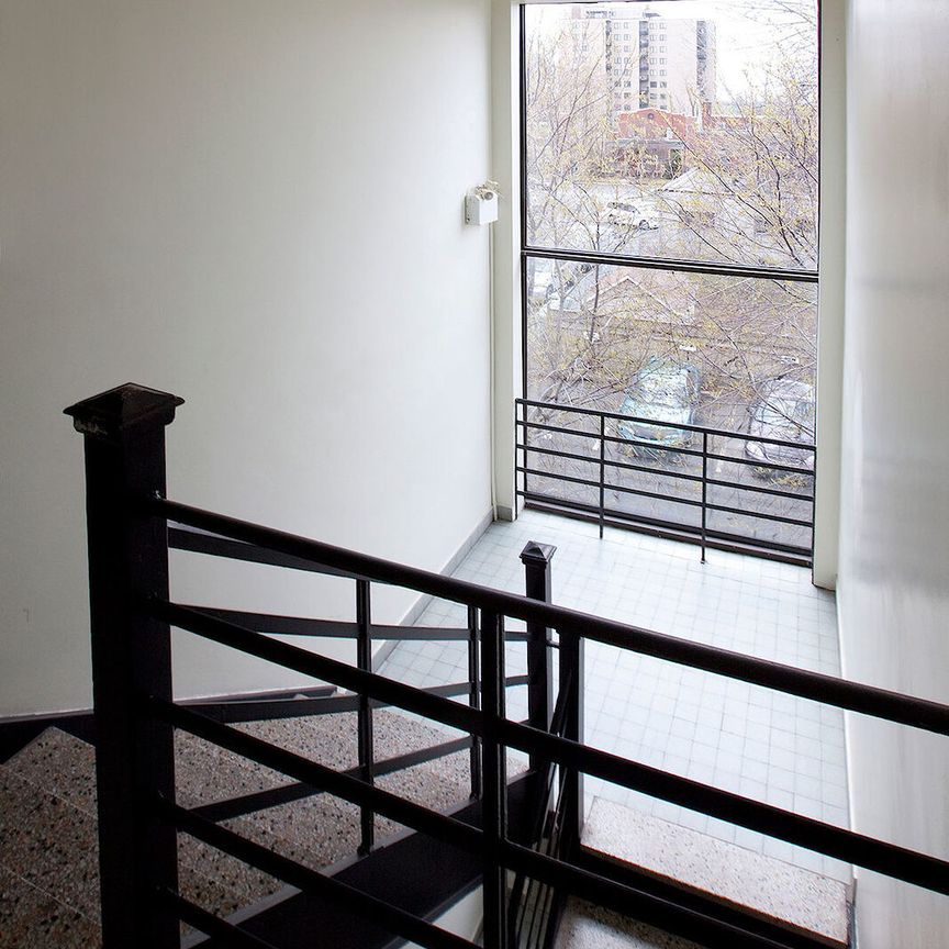 265 Rue Riverside, Longueuil, QC - Photo 1