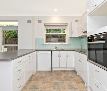 East Tamworth Living - Photo 3