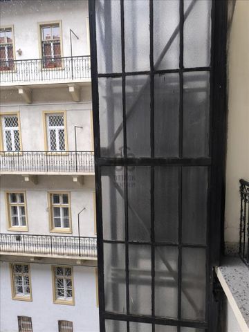 Kiadó jó állapotú lakás - Budapest VI. kerület - Photo 5