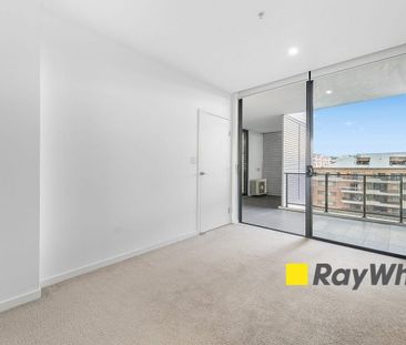 Steps to Auburn Station | 2 Bedroom Apartment | 2 Bathrooms | - Photo 6
