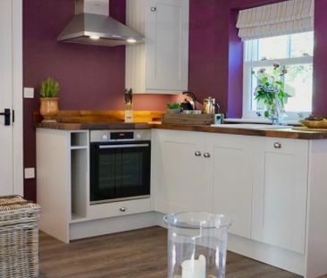 1 bedroom Flat To Let - Photo 2