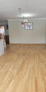 6 1/2 à louer avec 3 Chambres fermées - Photo 4