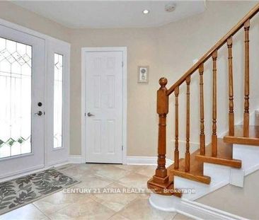 For Lease - 210 Centre Street, Richmond Hill, Ontario - Photo 6