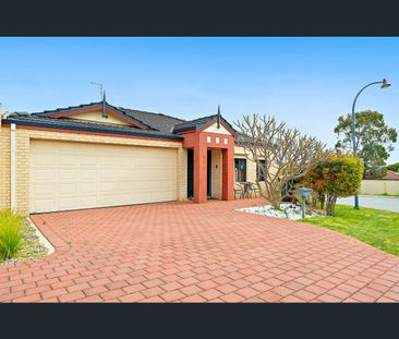 18 Labyrinth Way, South Lake, WA 6164 - Photo 2