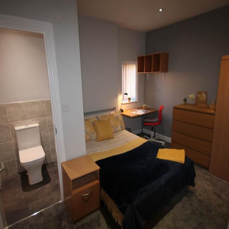 3 bedroom apartment to rent - Photo 1