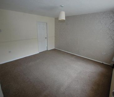 3 bedroom end of terrace house to rent - Photo 5